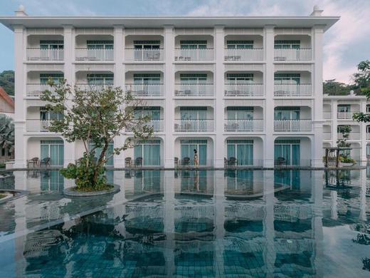 Marina Gallery Resort Kacha Kalim Bay