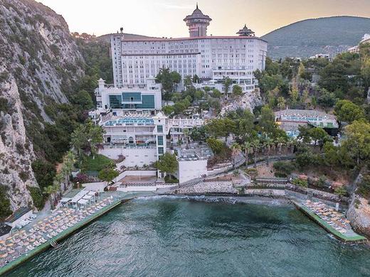 Ladonia Hotels Adakule