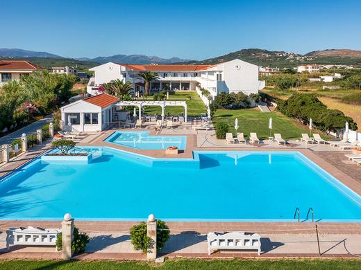 Mrs Chryssana Beach Hotel