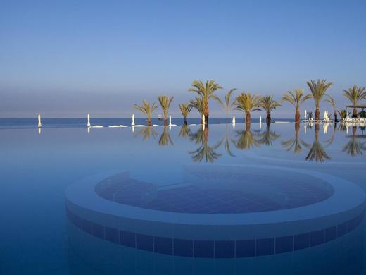 King Evelthon Beach Hotel and Resort