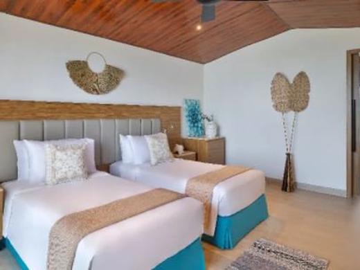 Anantara World Islands Dubai Resort