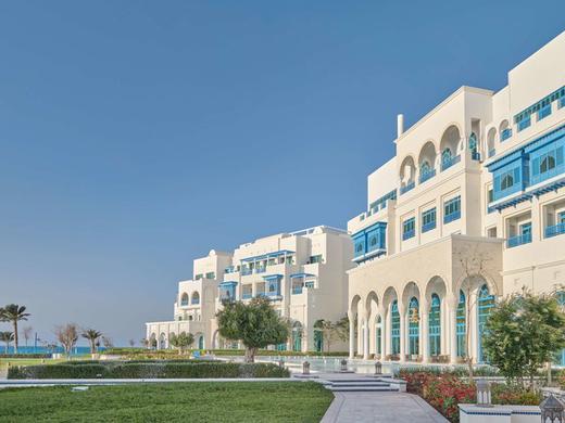 Hilton Salwa Beach Resort & Villas