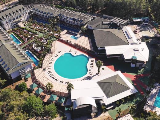 Green Forest Holiday Village