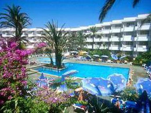 Globales Cala Bona Suites