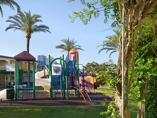 Mariner Club Apartments