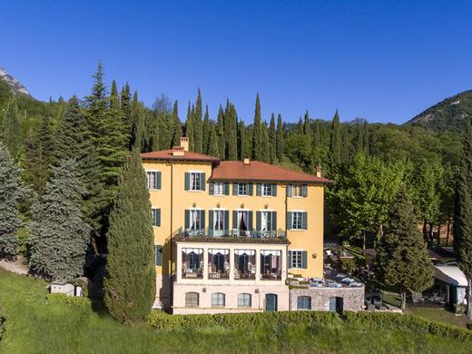 Boutique Hotel Villa Sostaga