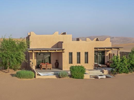 Bab Al Nojoum Bateen Liwa