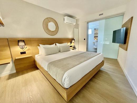 Hotel Emblematico Hi Suites