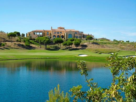 Monte Rei Golf and Country Club