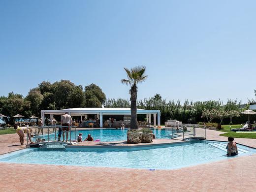 Geraniotis Hotel and Resort