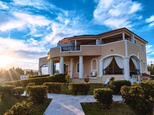 Anagenessis Suites & Spa Resort