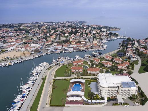 Sisus Marina Hotel
