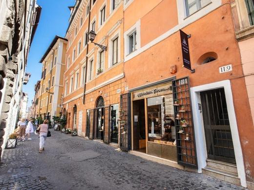 Maison d'Art Apartments