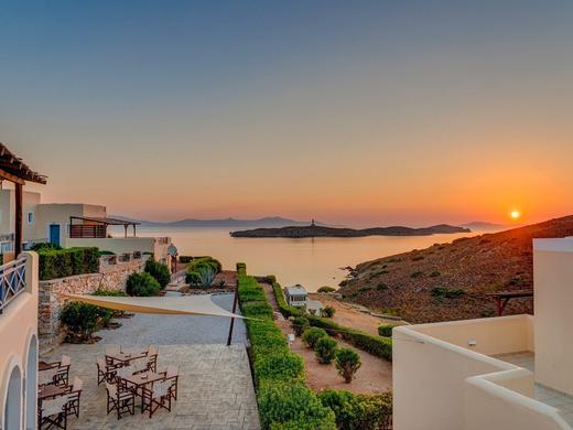 Sunrise Beach Suites