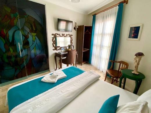 Ayvalik Rebetiko Otel