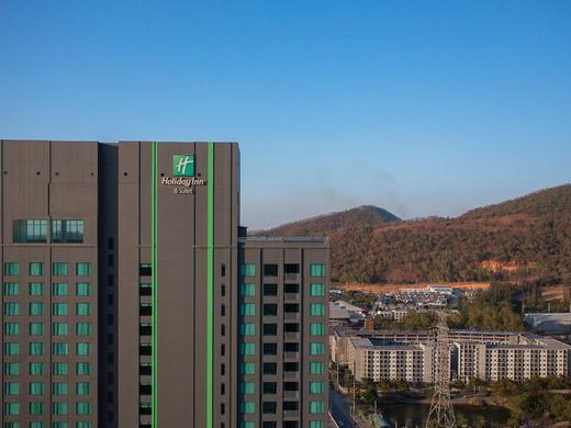 Holiday Inn & Suites Siracha Laemchabang
