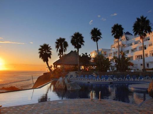 Las Rocas Resort & Spa