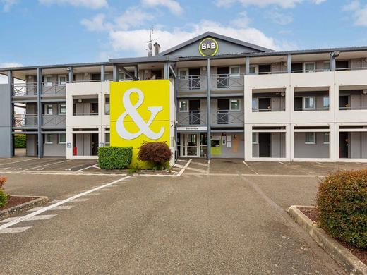 B&B Hotel Chartres Le Forum