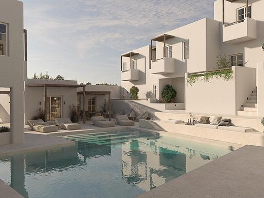 Mazee New-Age Boutique Hotel