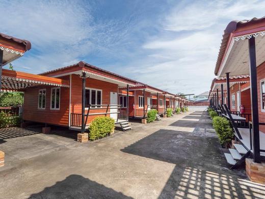 OYO 1166 Train Way Resort