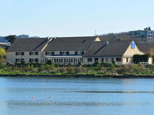 Logis Hôtel des lacs