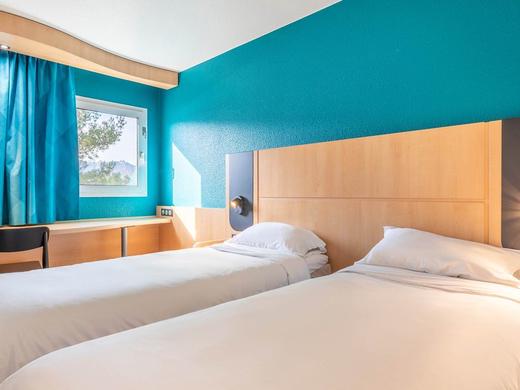 B&B HOTEL Marseille La Valentine Porte d'Aubagne