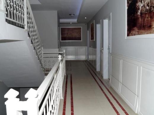 Apartments Flower Residence