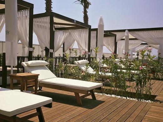 Veranda Beach Suites