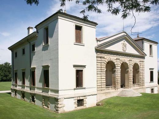 La Barchessa di Villa Pisani