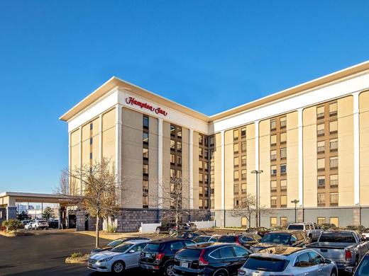 Hampton Inn Boston-Logan Airport