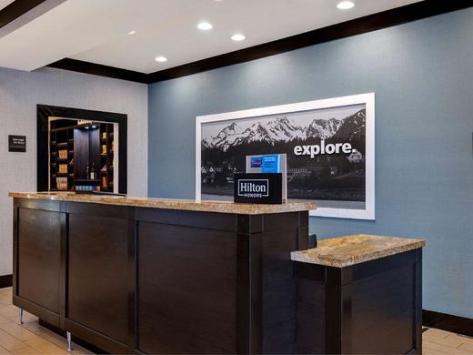 Hampton Inn & Suites Seattle/Federal Way