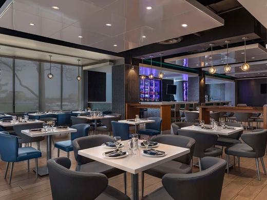 Embassy Suites by Hilton Toronto Airport