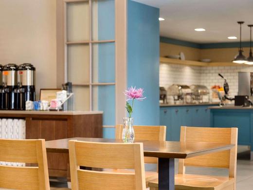 Country Inn & Suites by Radisson, Seattle-Tacoma Intern. Airport, WA