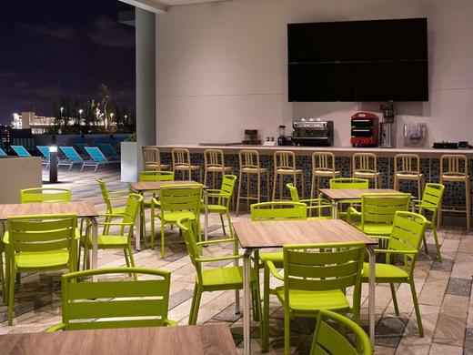 Tru by Hilton Fort Lauderdale Downtown