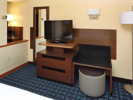 Fairfield Inn & Suites by Marriott Newark Liberty International Airport