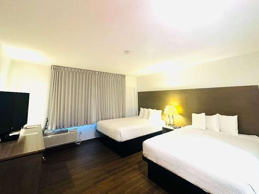 Ramada San Diego Airport