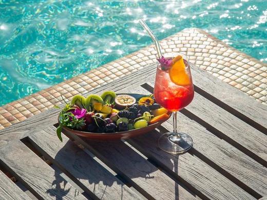 Insula Boutique Hotel