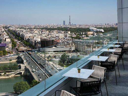 Melia Paris La Defense