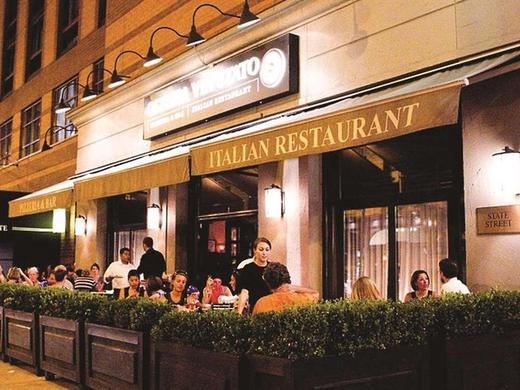 Embassy Suites by Hilton Chicago Downtown