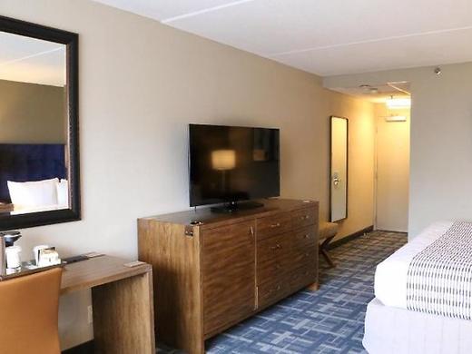 Radisson Hotel Plymouth Harbor