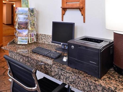 Best Western Kiva Inn