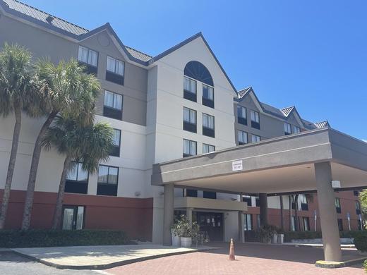 Holiday Inn Express & Suites Ft Lauderdale N - Exec Airport