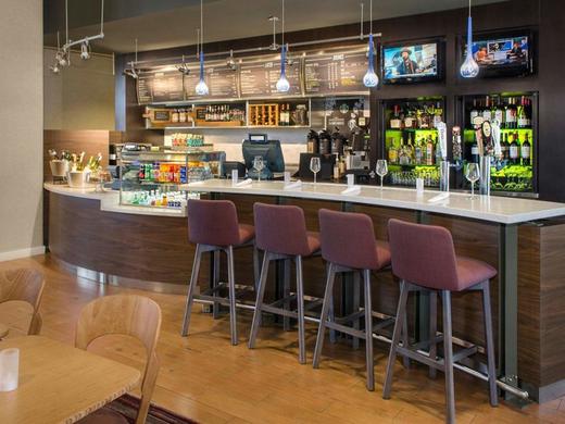 Courtyard by Marriott Newark Elizabeth