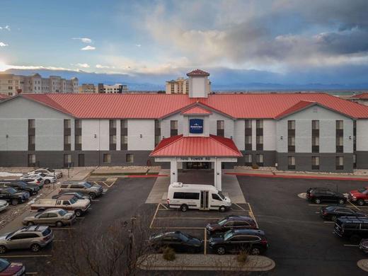 AmericInn by Wyndham Denver Airport