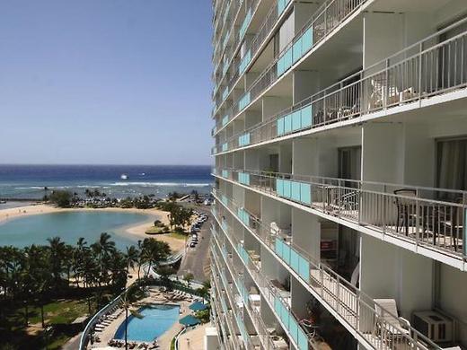 Waikiki Marina Resort at the Ilikai