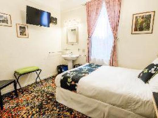 Green Tortoise Hostel