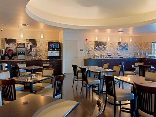 Best Western Plus Miami Airport North Hotel & Suites