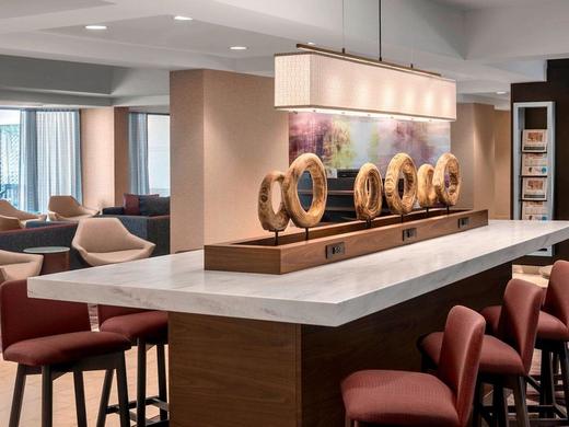 Courtyard by Marriott Jersey City Newport