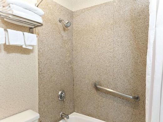 Days Inn by Wyndham Alhambra CA