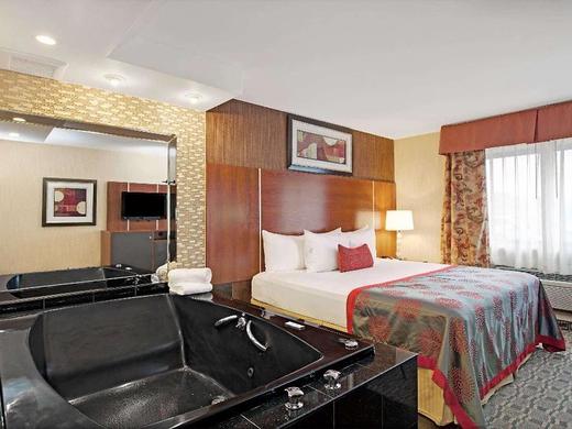 Ramada by Wyndham Staten Island